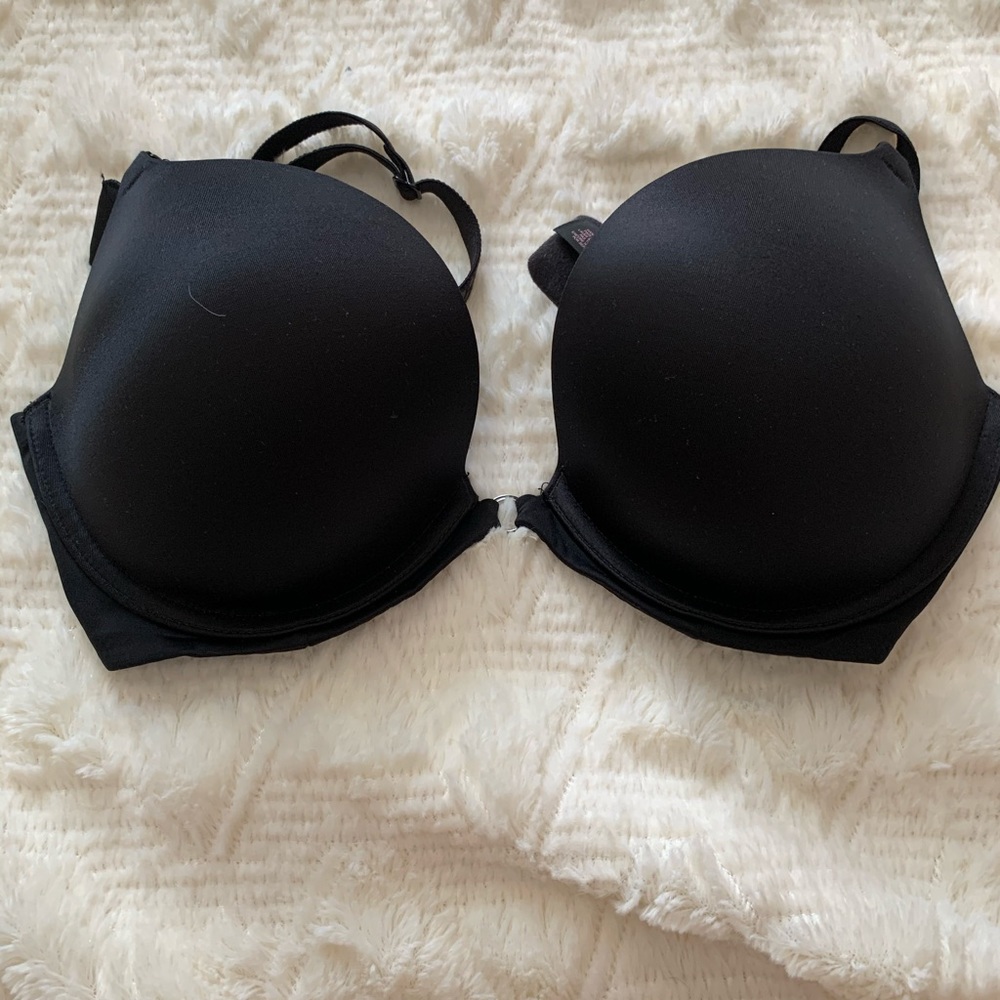 Deep plunge VS bra 34d